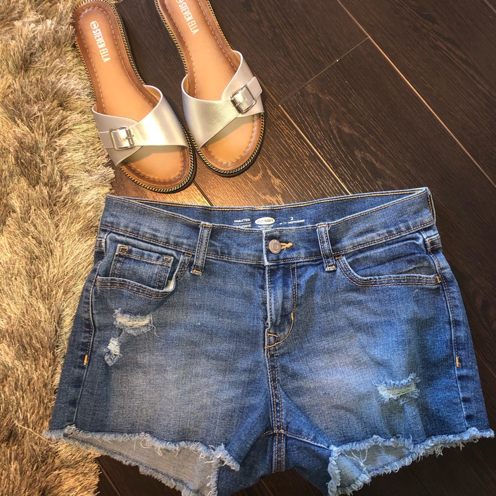 🇺🇸 OLD NAVY SHORT FRAYED ENDS 💜☀️🧚🏼‍♀️ SIZE 2